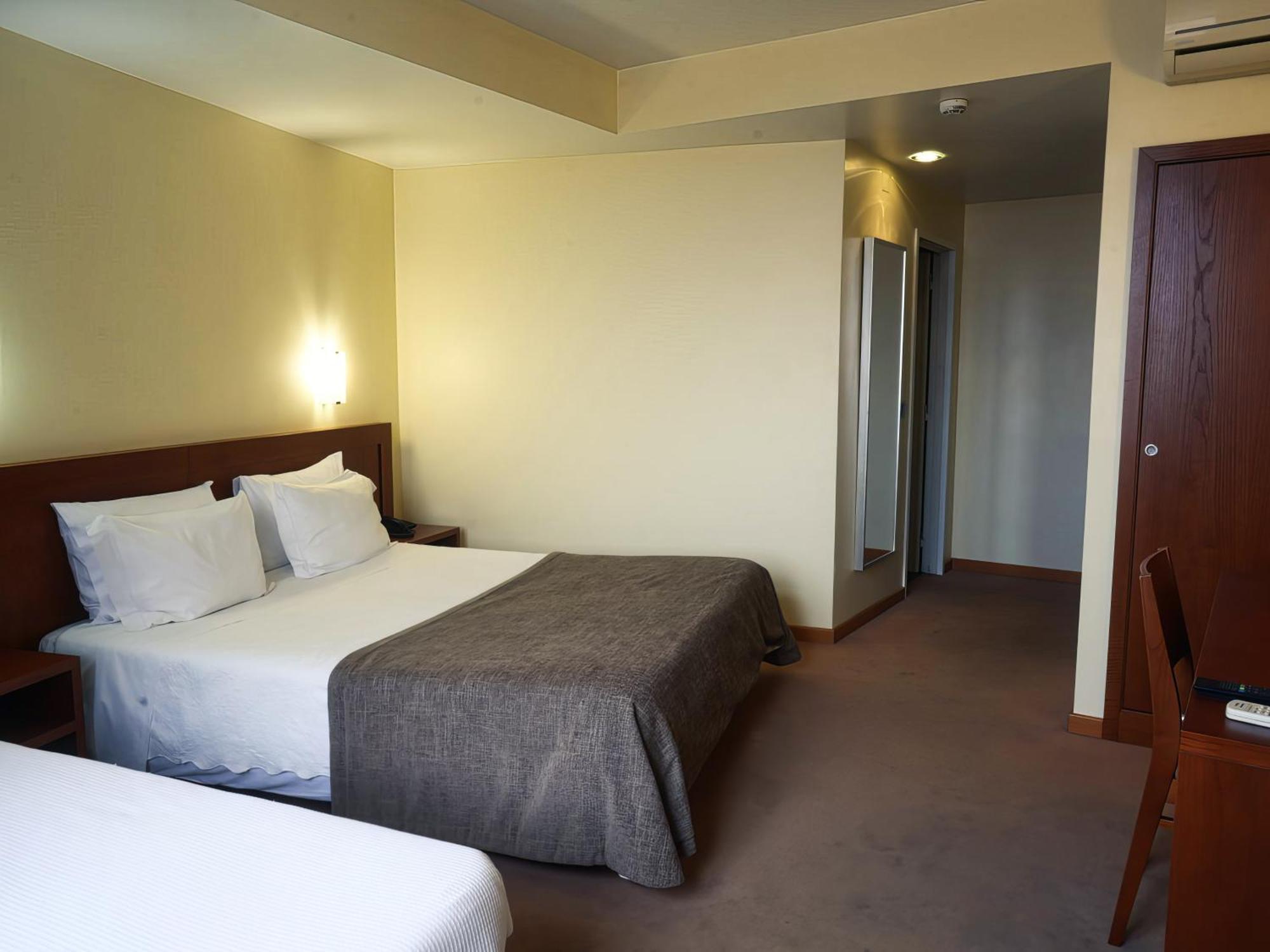Hotel Sao Francisco Leiria Luaran gambar